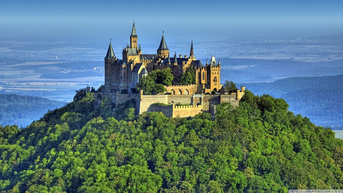Castello su vetta montagna, 1366x768 720p, Monitor Gaming