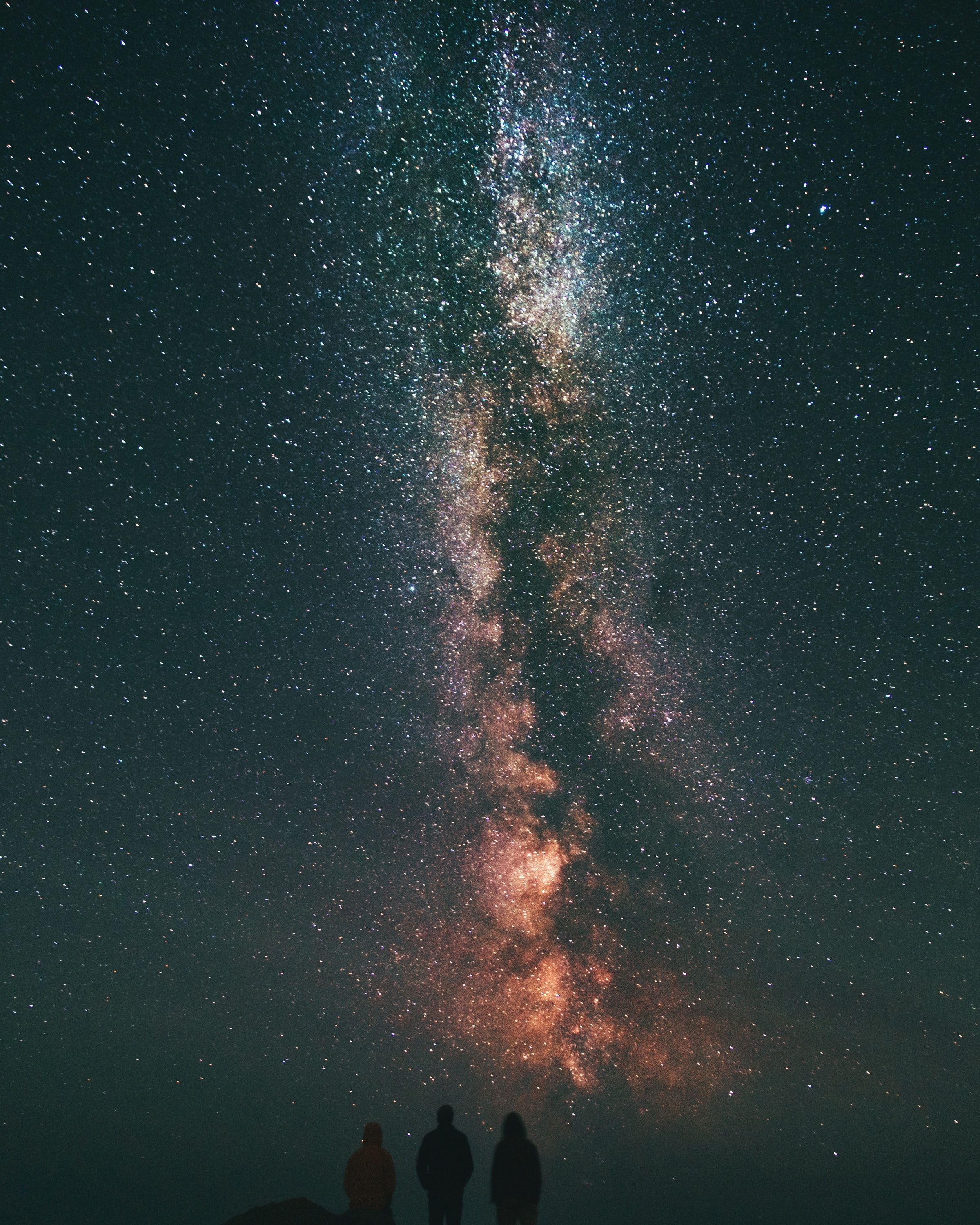Via Lattea con sagome persone, 2400x3000 Full HD Verticale, Smartphone