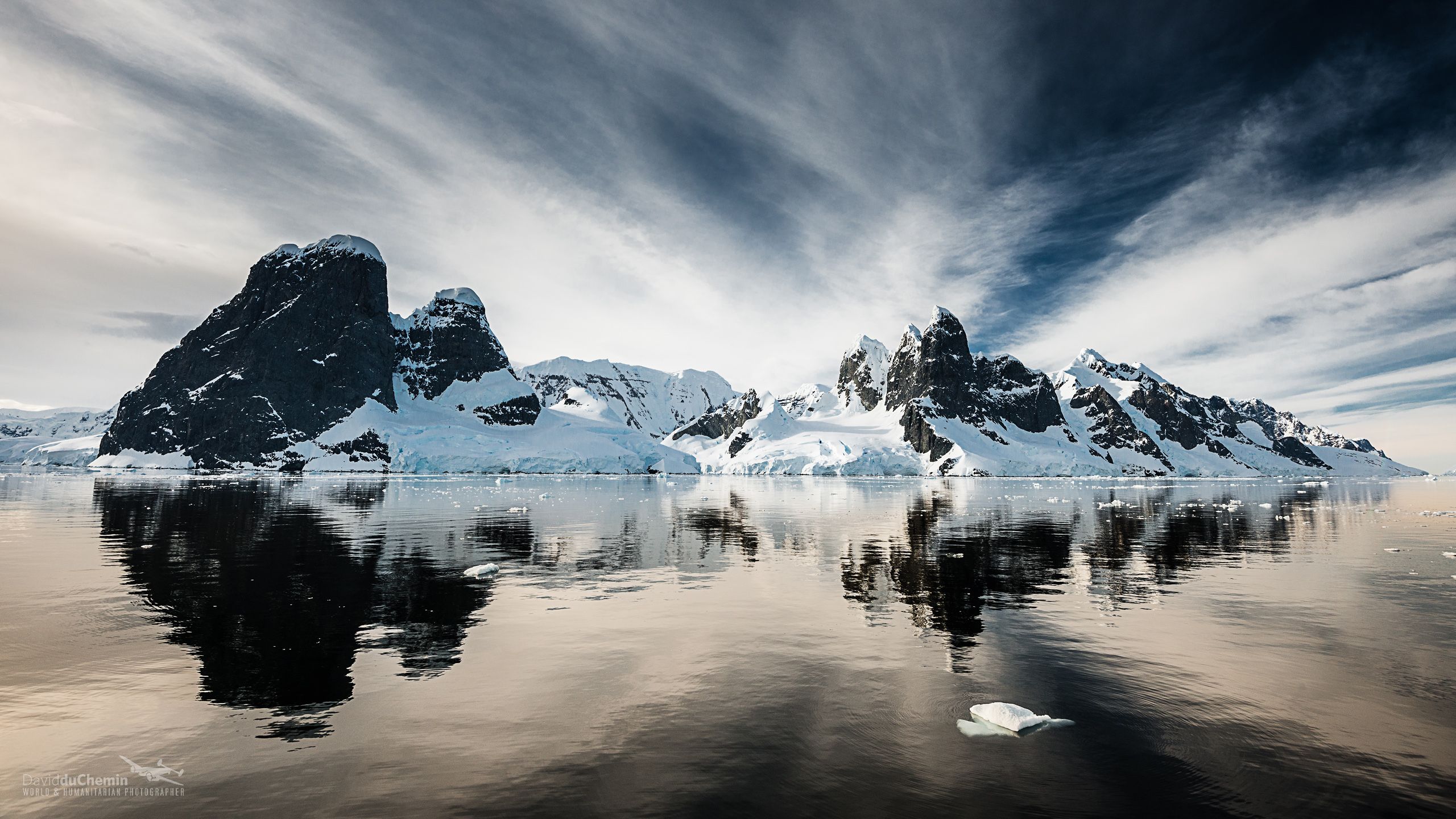 Montagne innevate Antartide riflesse, 2560x1440 2K QHD, Monitor Gaming