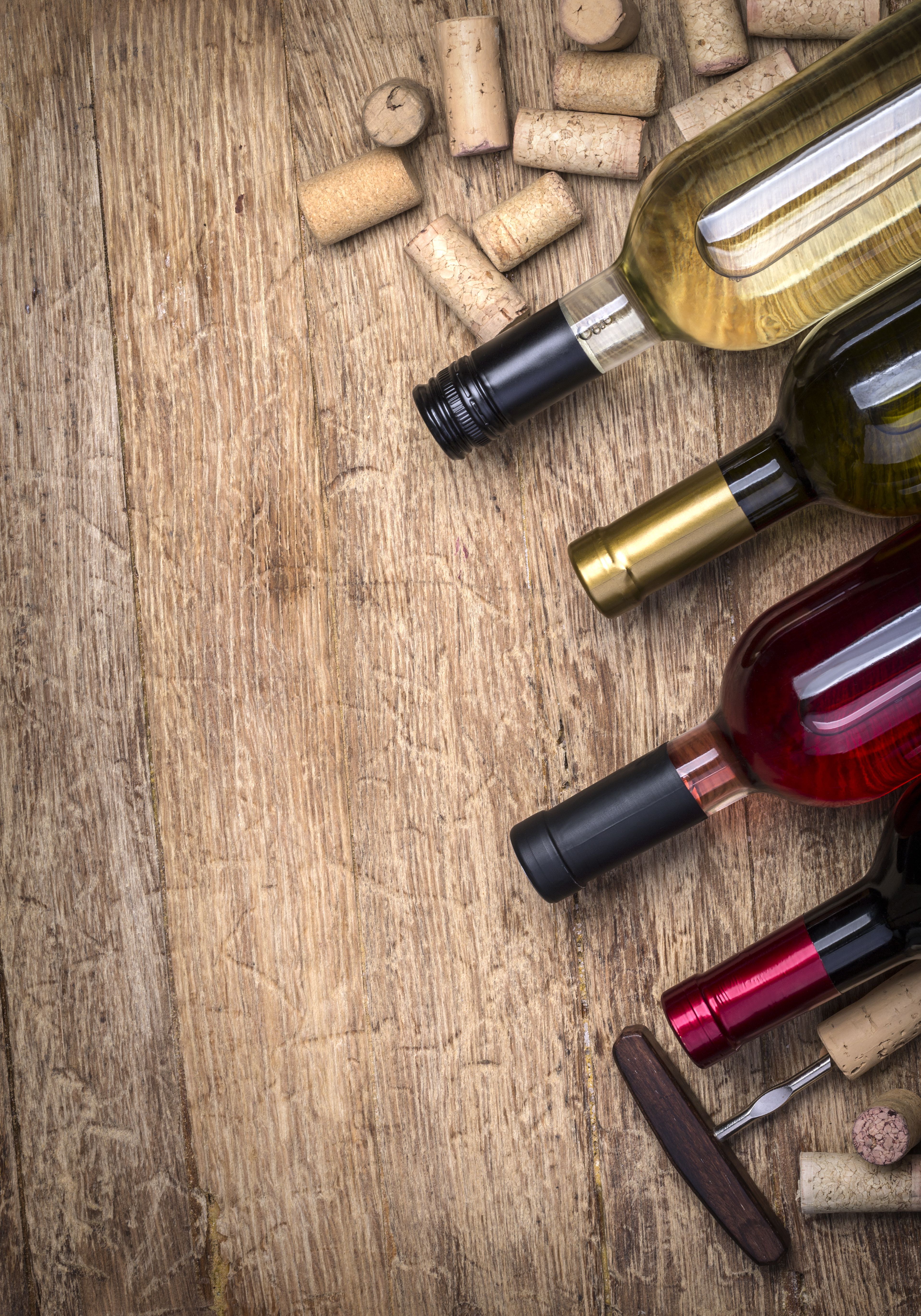 Bottiglie di vino e tappi, 3840x5484 Verticale, Telefono