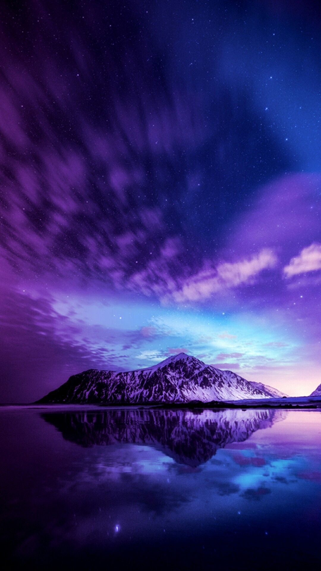 Montagna viola con riflesso nel lago, 1080x1920 Verticale, Mobile
