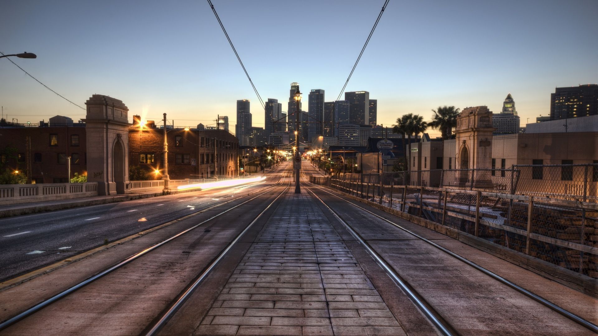 Skyline Los Angeles con palme, 1920x1080 Full HD, PC Desktop