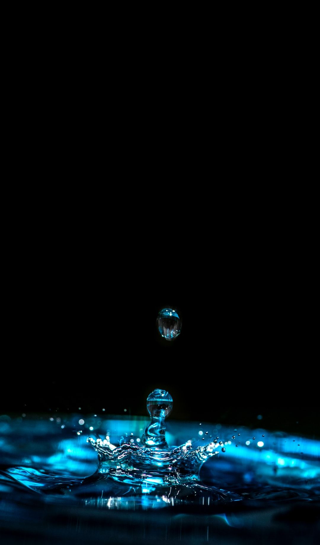 Goccia d'acqua blu splash, 1080x1841 Full HD Verticale, Smartphone