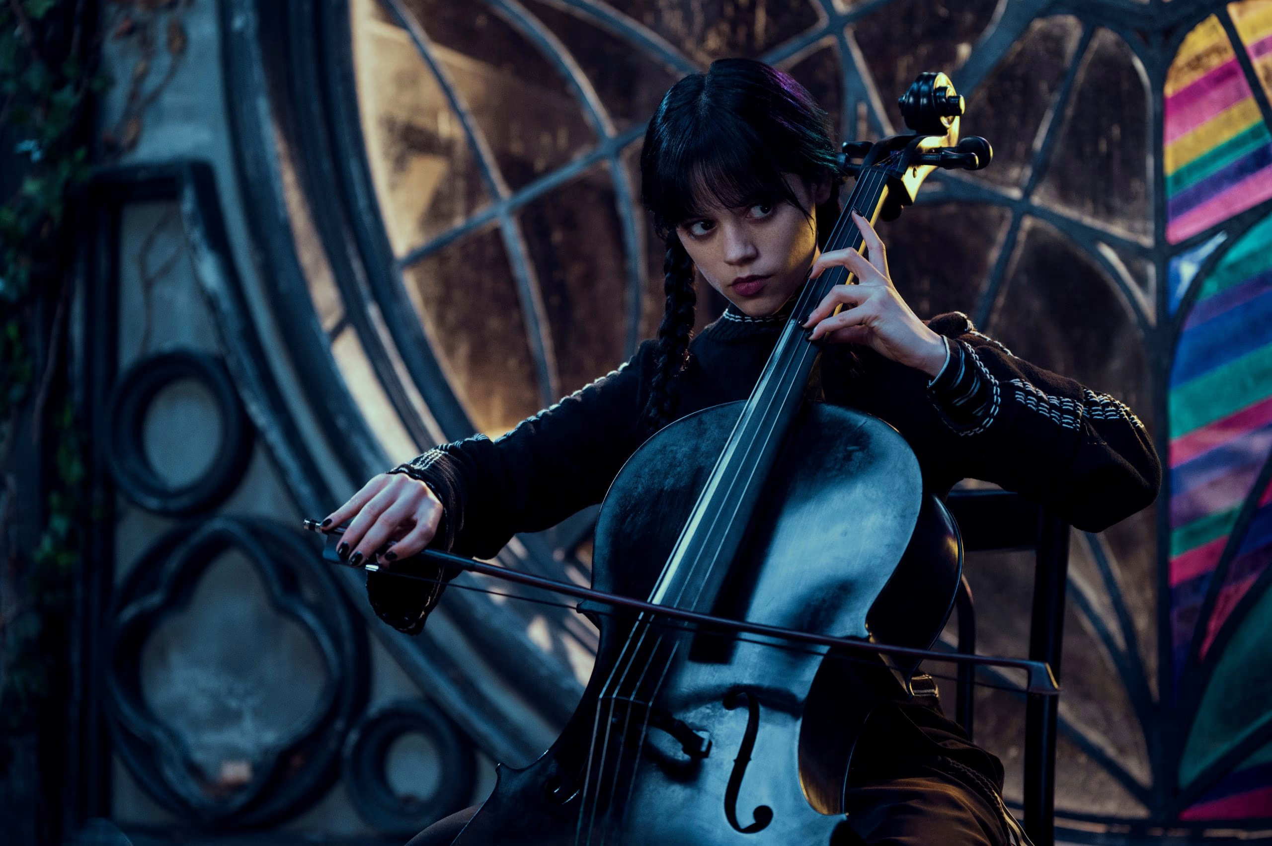 Mercoledì Addams suona il violoncello, 2560x1702 2K+, PC
