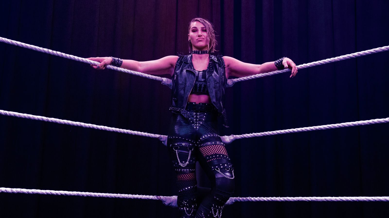 Rhea Ripley sul ring WWE, 1600x900 900p, PC