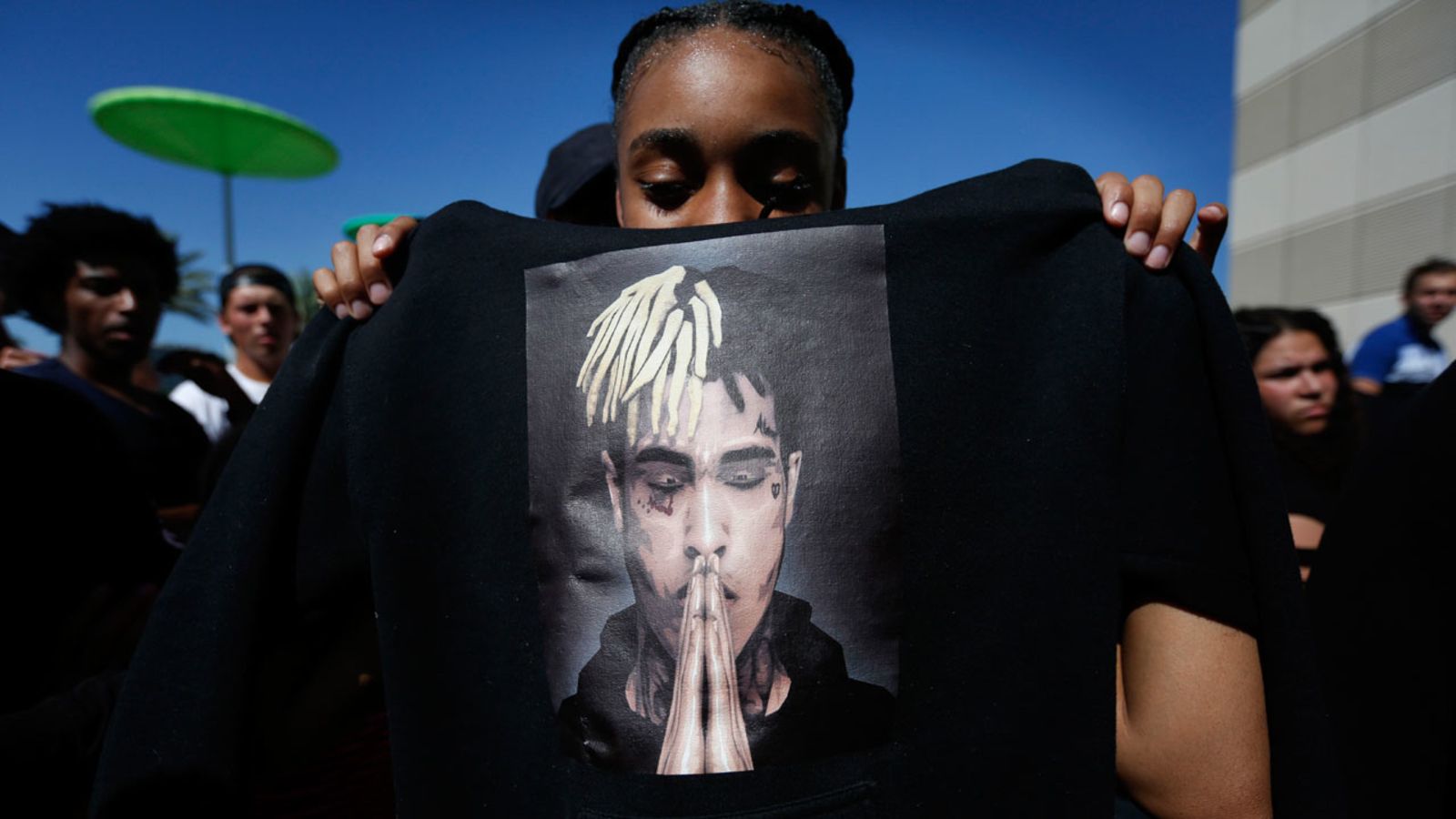 XXXTentacion illustrazione volto cucito, 1577x2160 Verticale, Telefono
