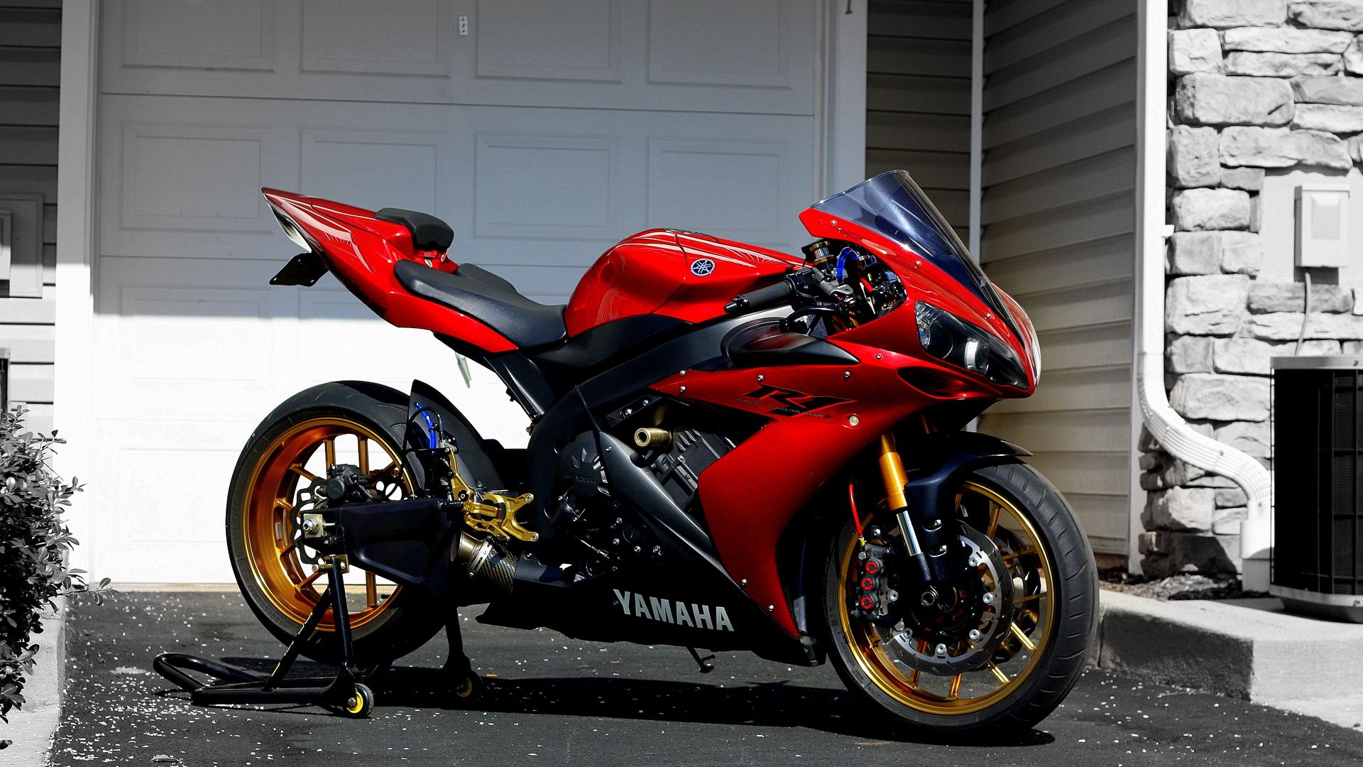 Yamaha R1 rossa sportiva, 1920x1080 Full HD, Monitor Gaming