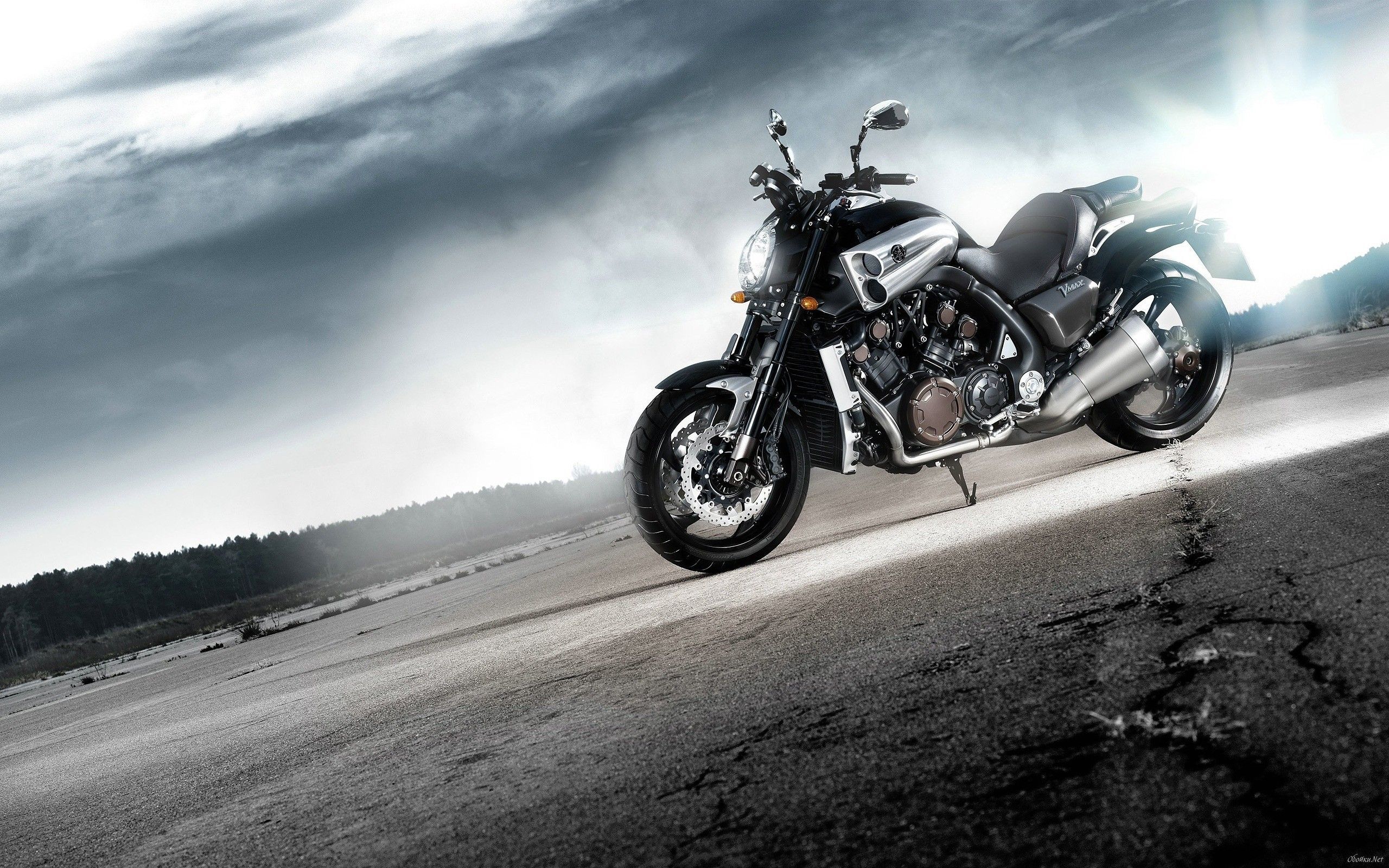 Moto Yamaha Vmax su strada, 2560x1600 WQXGA, PC Desktop