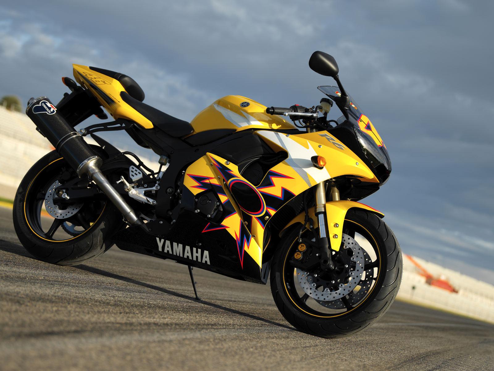 Moto Yamaha gialla nera pista, 1600x1200 HD, Monitor Gaming