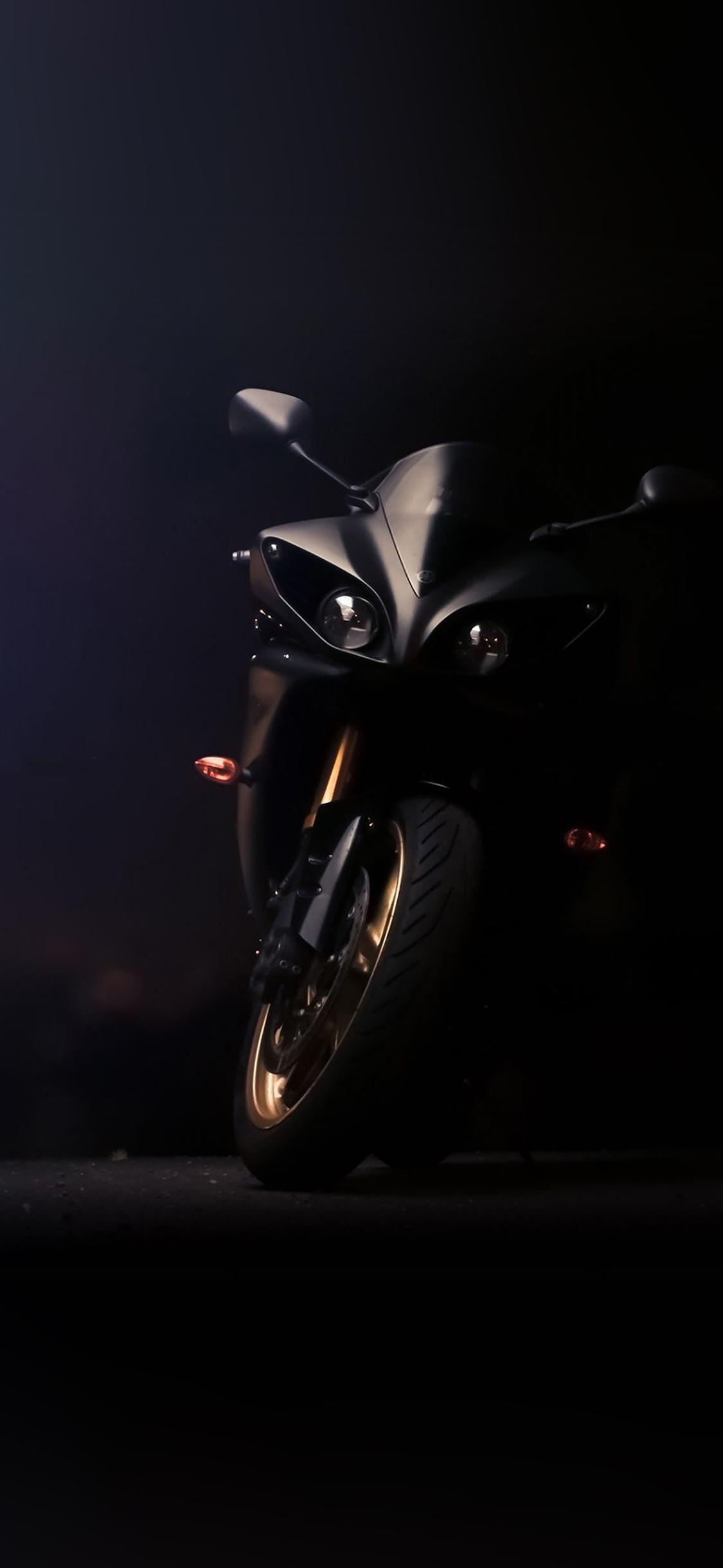 Moto sportiva Yamaha scura, 1125x2436 Verticale, Mobile