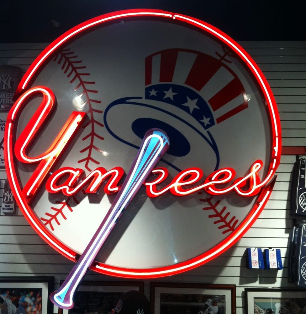 Insegna al neon Yankees, 976x1000 Full HD Verticale, Realme