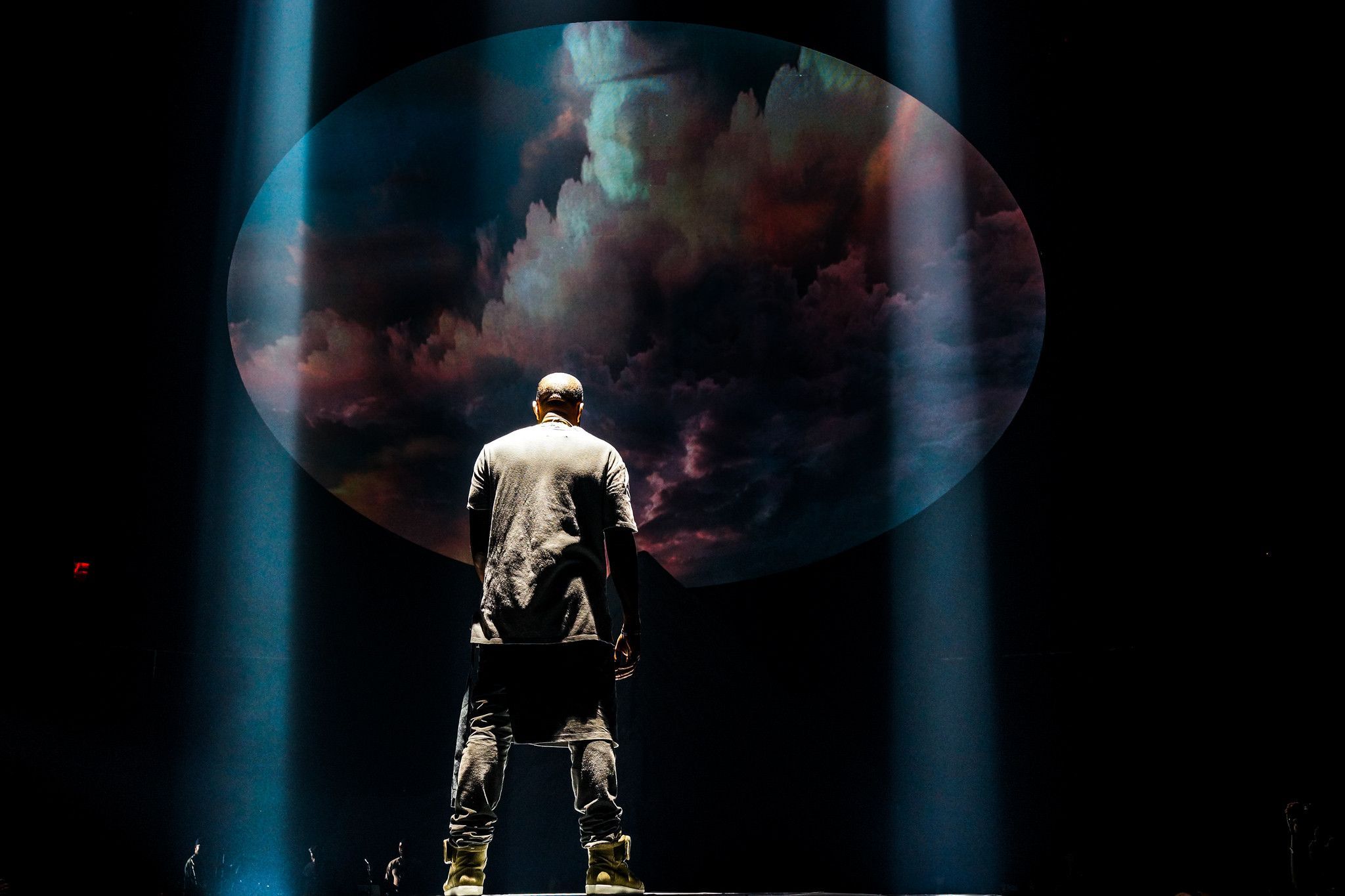 Kanye West sul palco Yeezus, 2048x1365 2K, Desktop