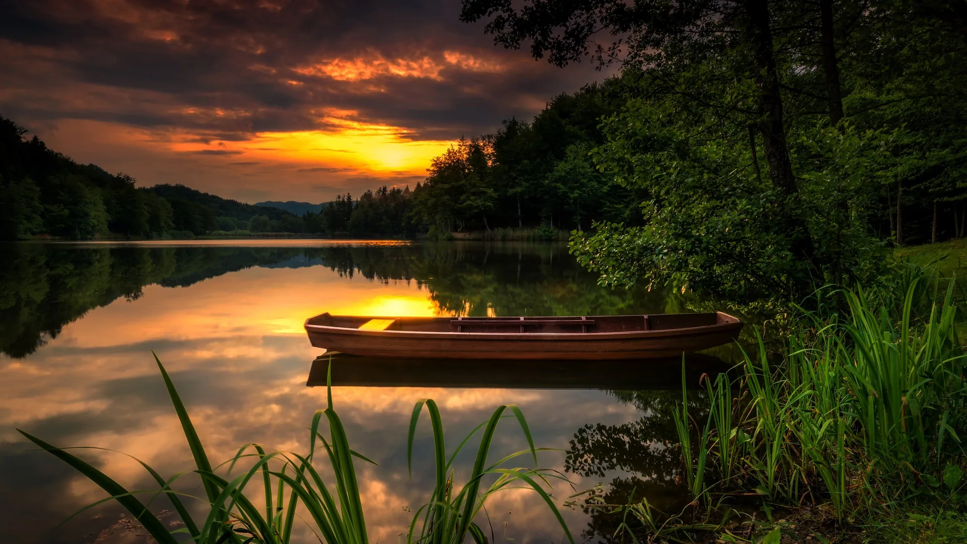 Barca su lago al tramonto, 3840x2160 UHD, PC 4K