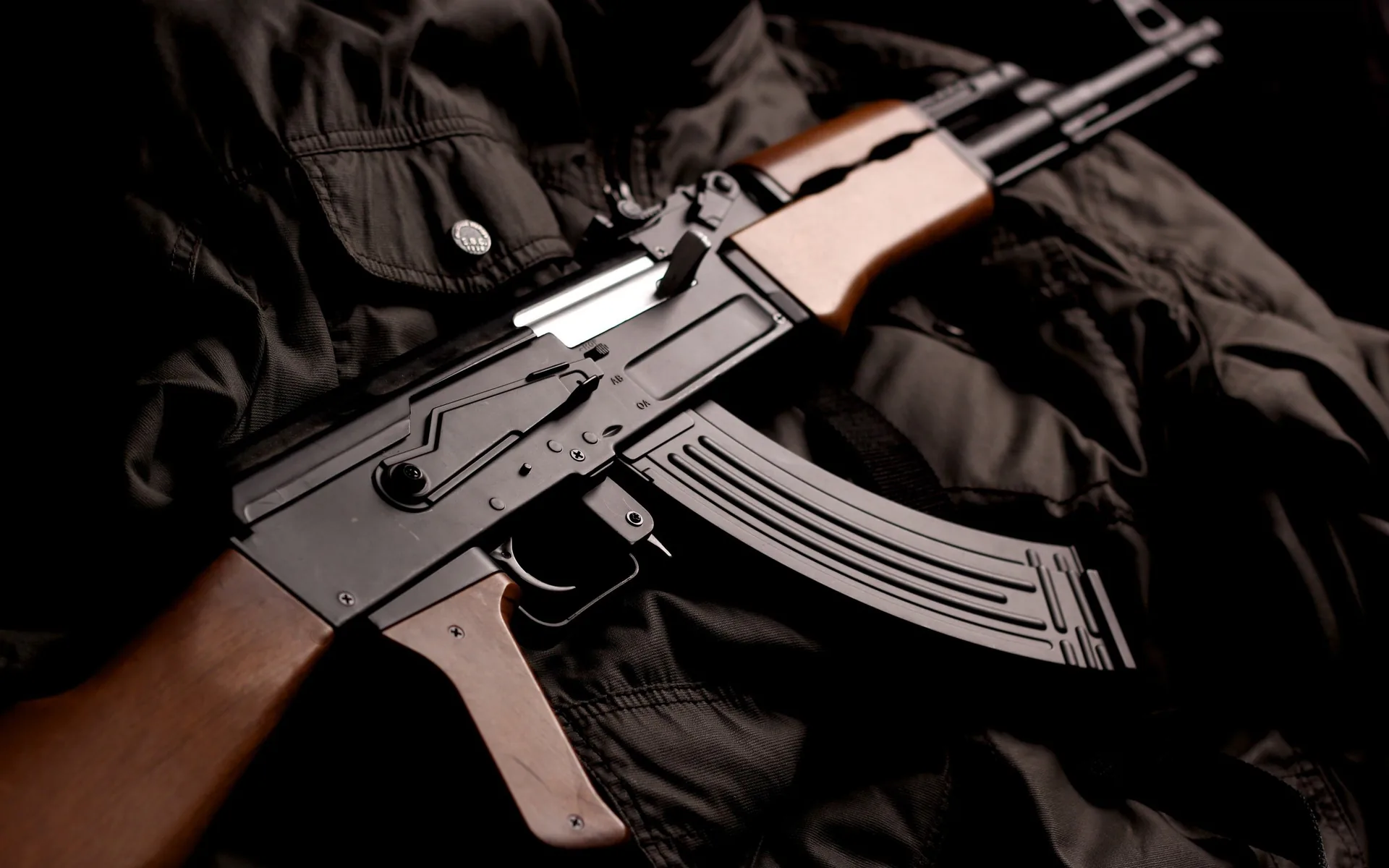 AK-47 placcato oro, 1280x1024 720p, Laptop