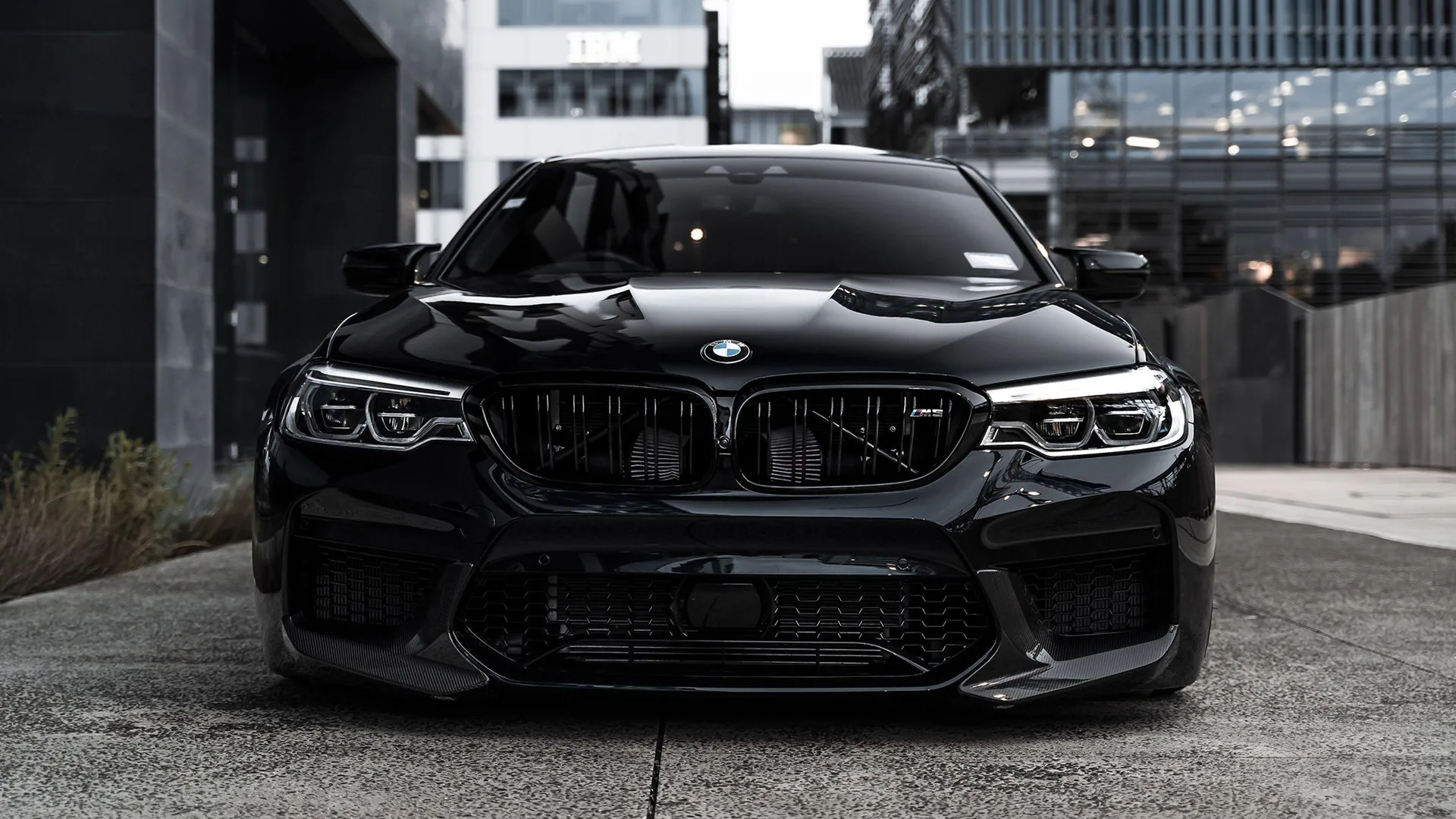 BMW M5 nera frontale, 2560x1440 1440p, Monitor Gaming