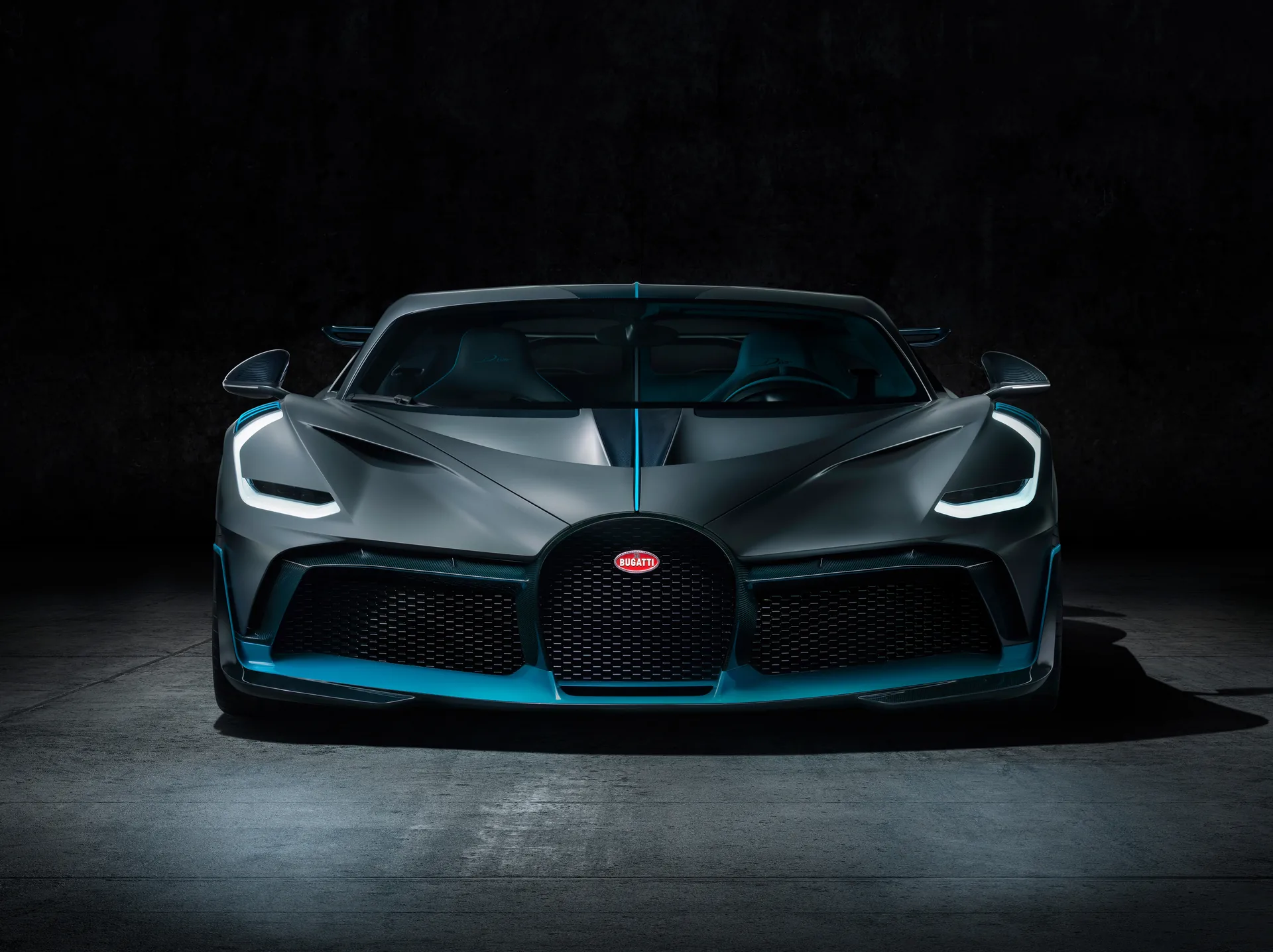 Bugatti Divo grigia frontale, hypercar, 4096x3064 4K, Desktop 4K