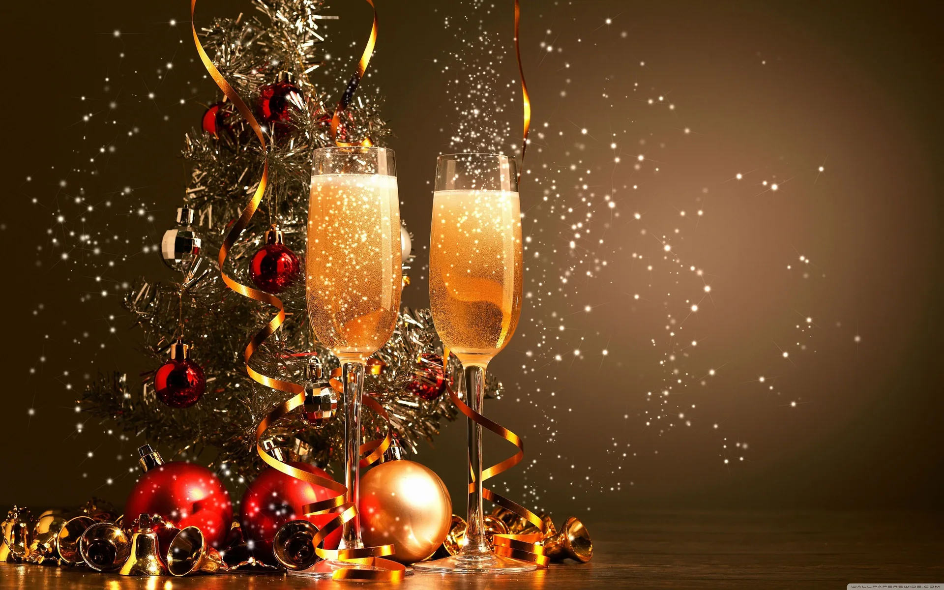 Calici champagne e albero natalizio, 3840x2400 4K, Desktop 4K