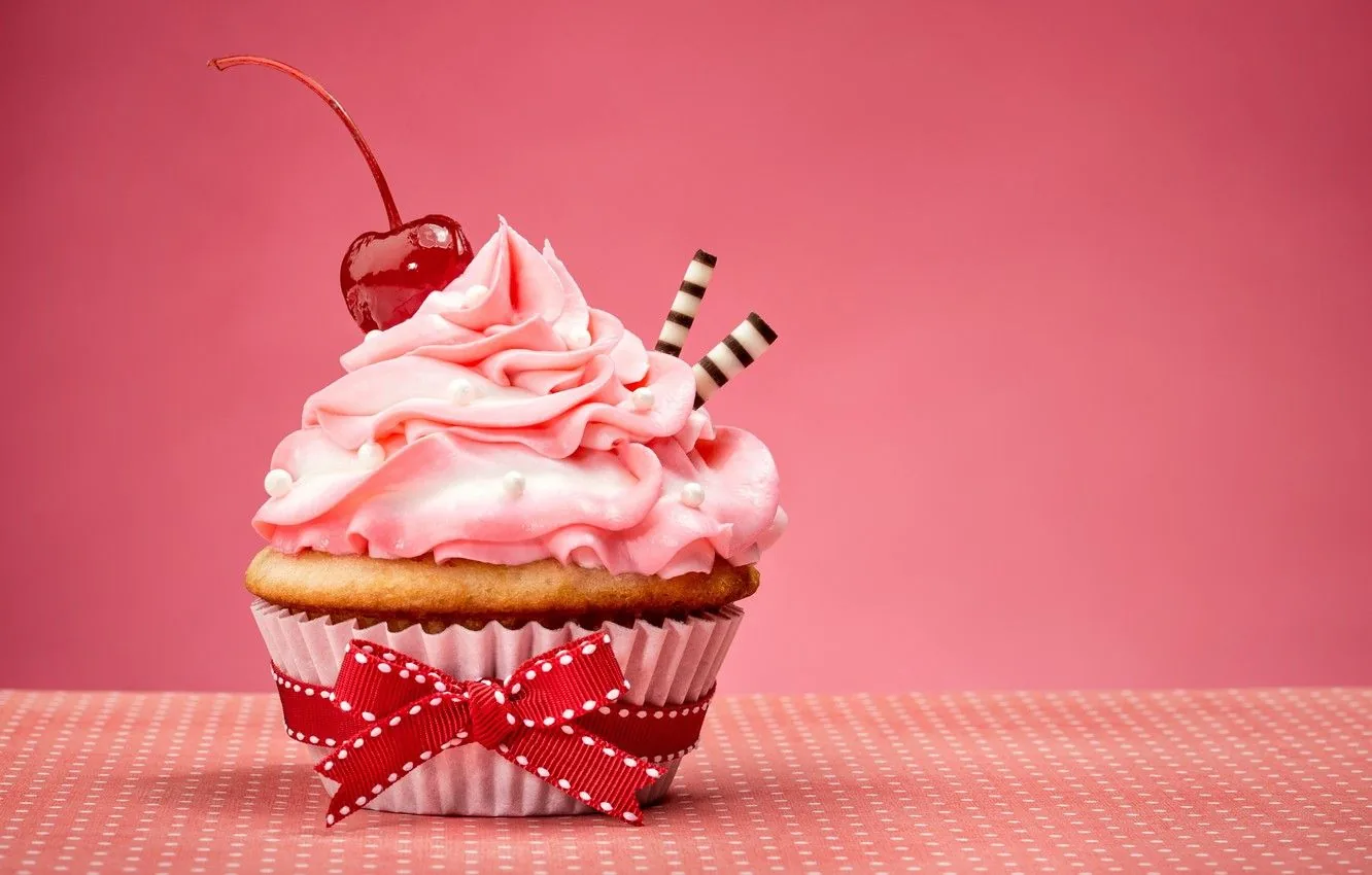 Cupcake rosa con ciliegia, 1332x850 720p, Laptop