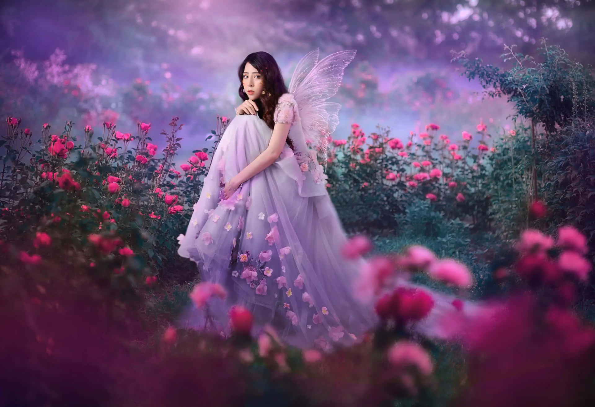 Fata tra rose viola, 1920x1314 Full HD+, Desktop