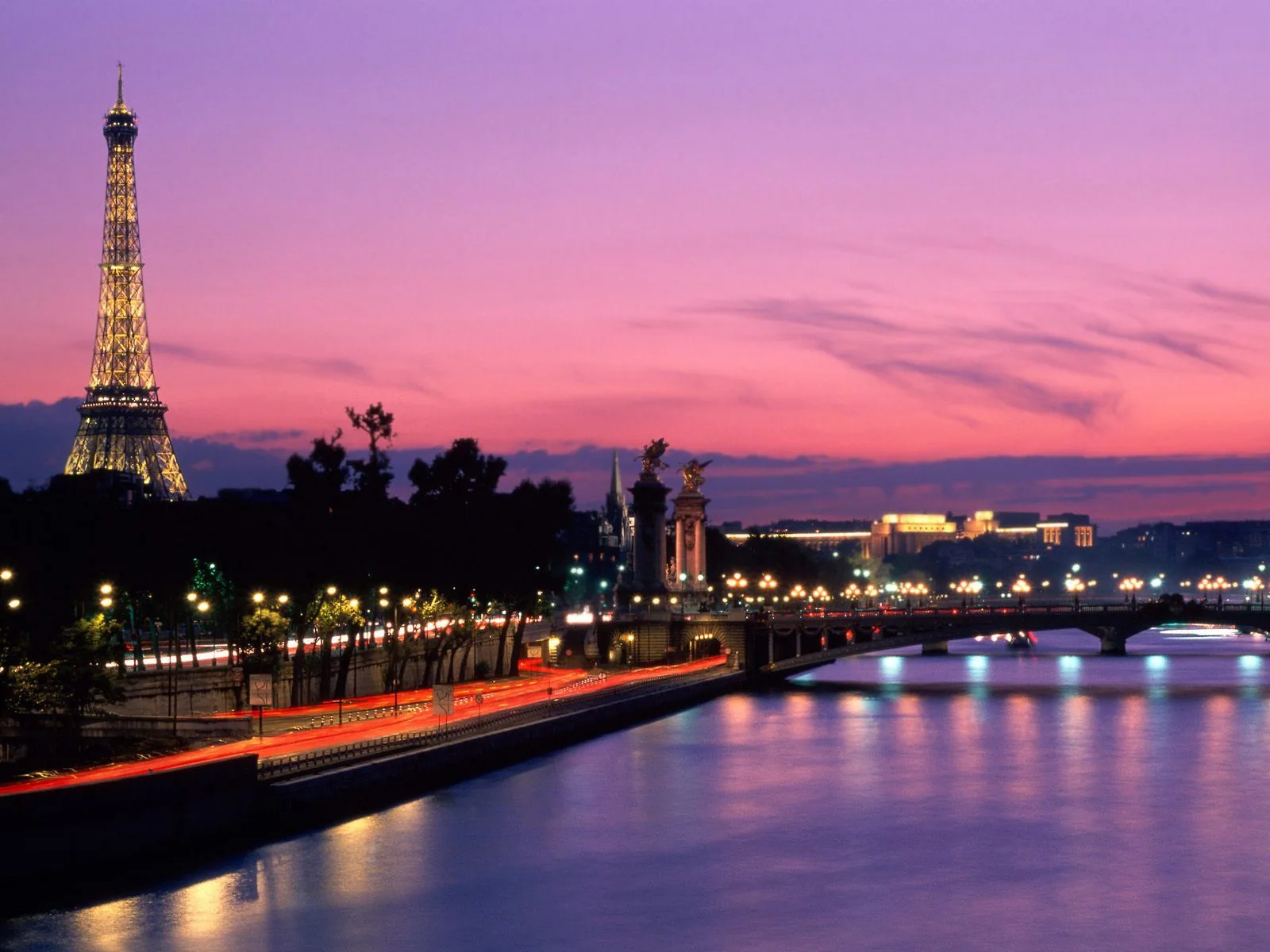 Torre Eiffel Parigi al tramonto, 1600x1200 900p, MacBook Air