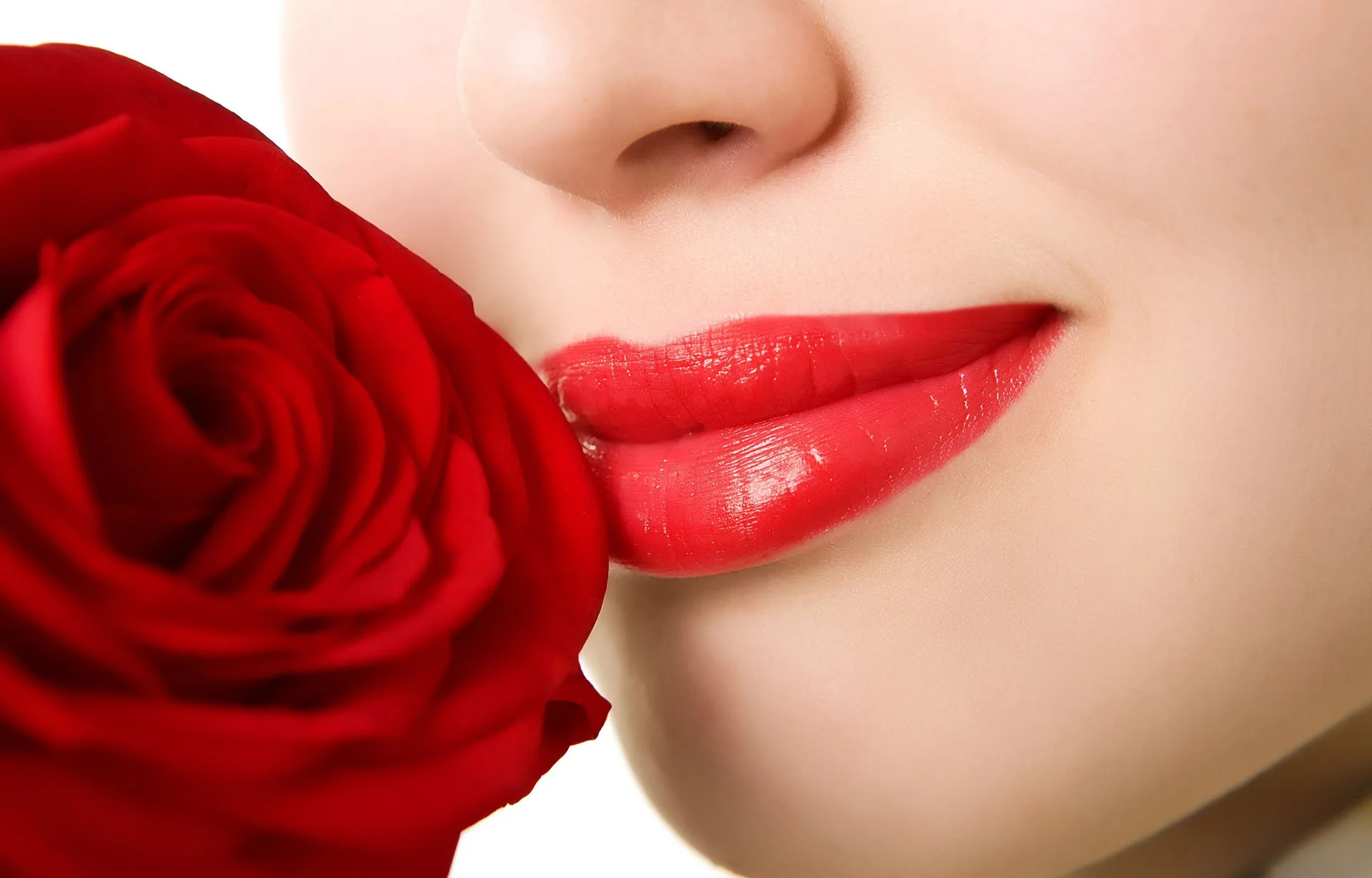 Labbra rosse con rosa rossa, 2500x1600 Hi-Res, Laptop