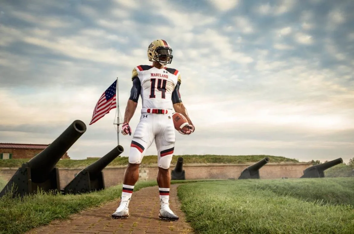 Giocatore football Maryland con cannoni, 1172x775 HD, Desktop