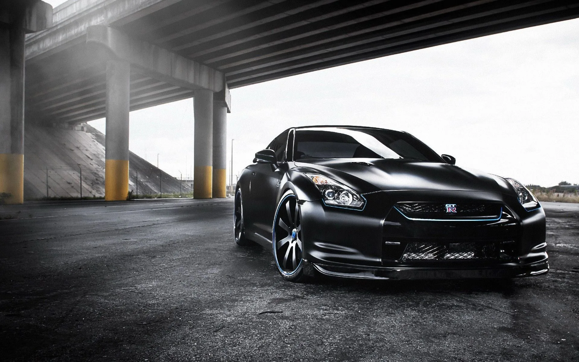Nissan GT-R nera, 1920x1200 WUXGA, PC
