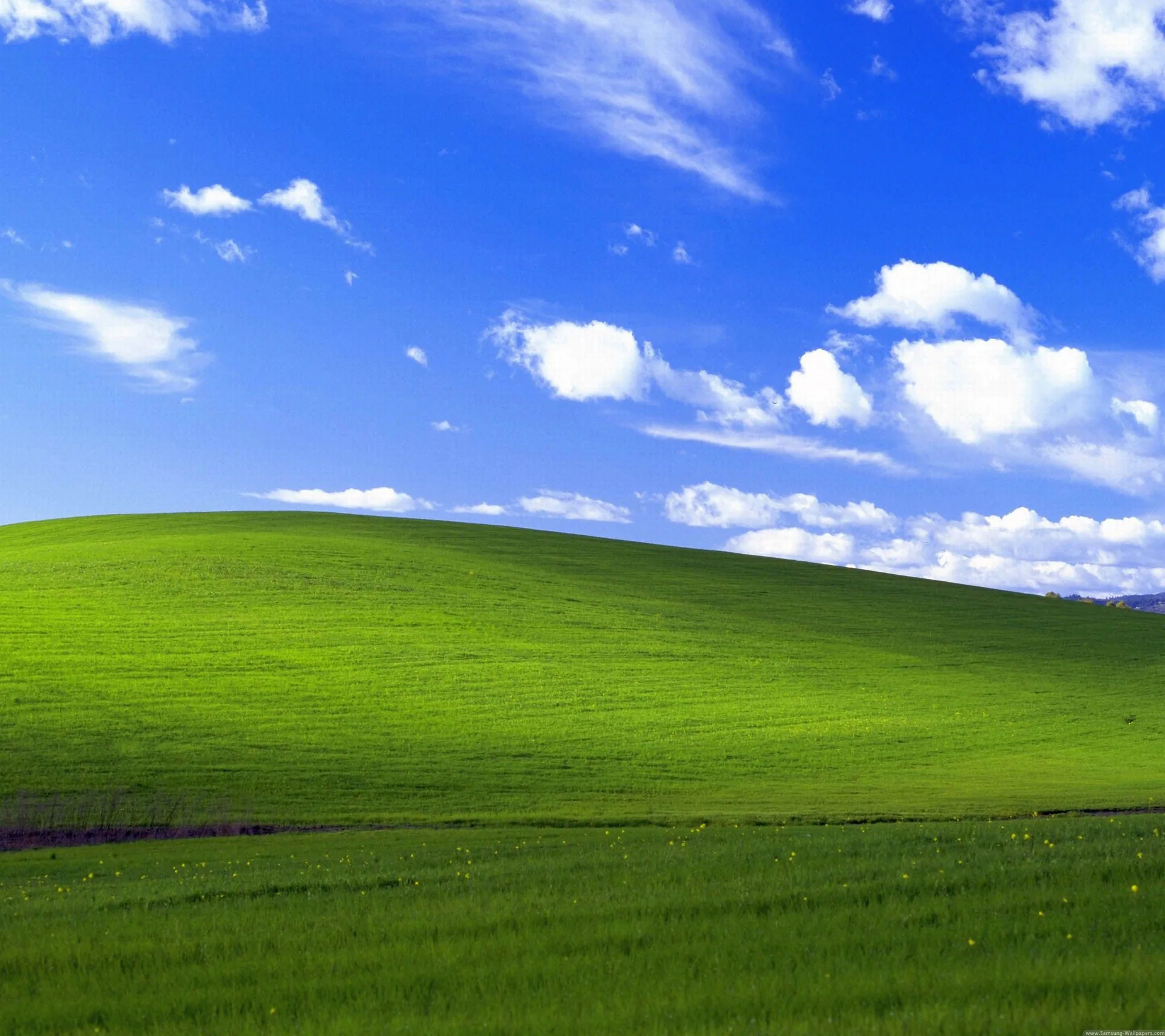 Collina verde e cielo blu, 2160x1920 2K, Desktop