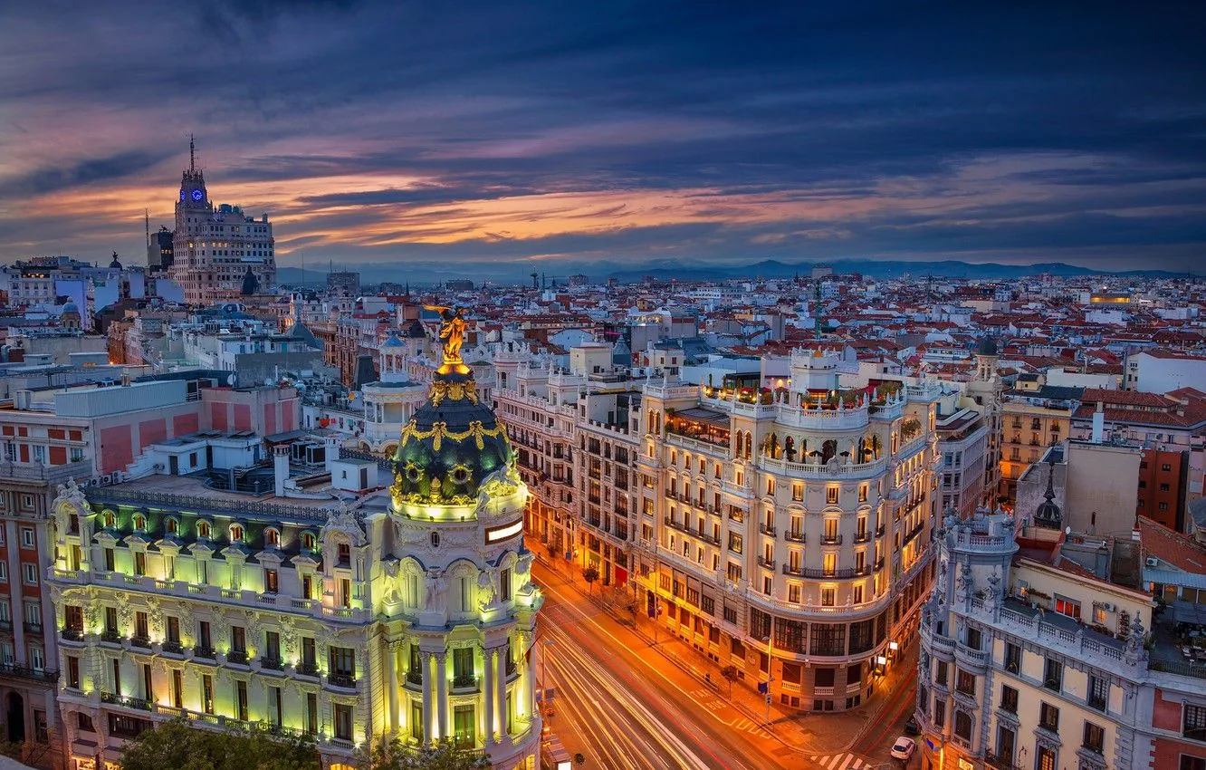 Gran Via Madrid al tramonto, 1332x850 720p, Laptop