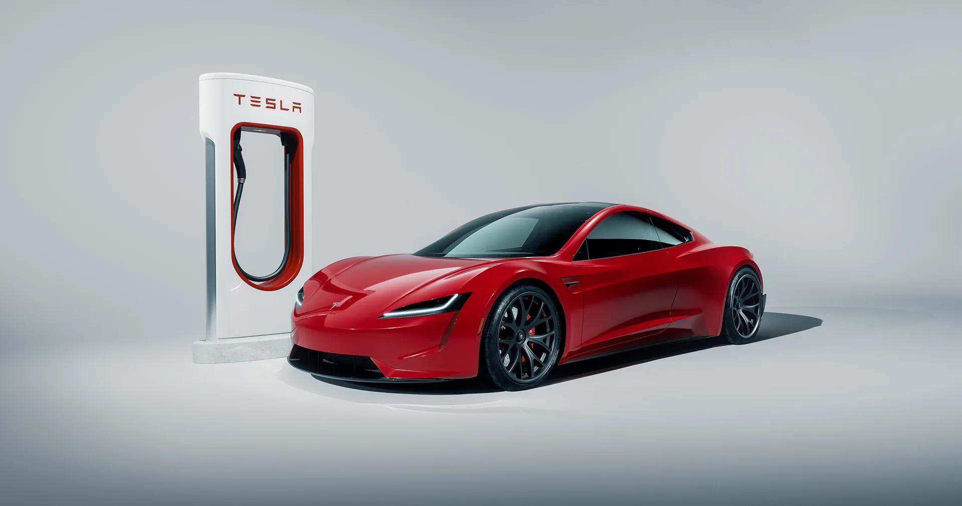 Tesla Roadster rossa stazione ricarica, auto elettrica, 2406x1266 alta risoluzione, Desktop