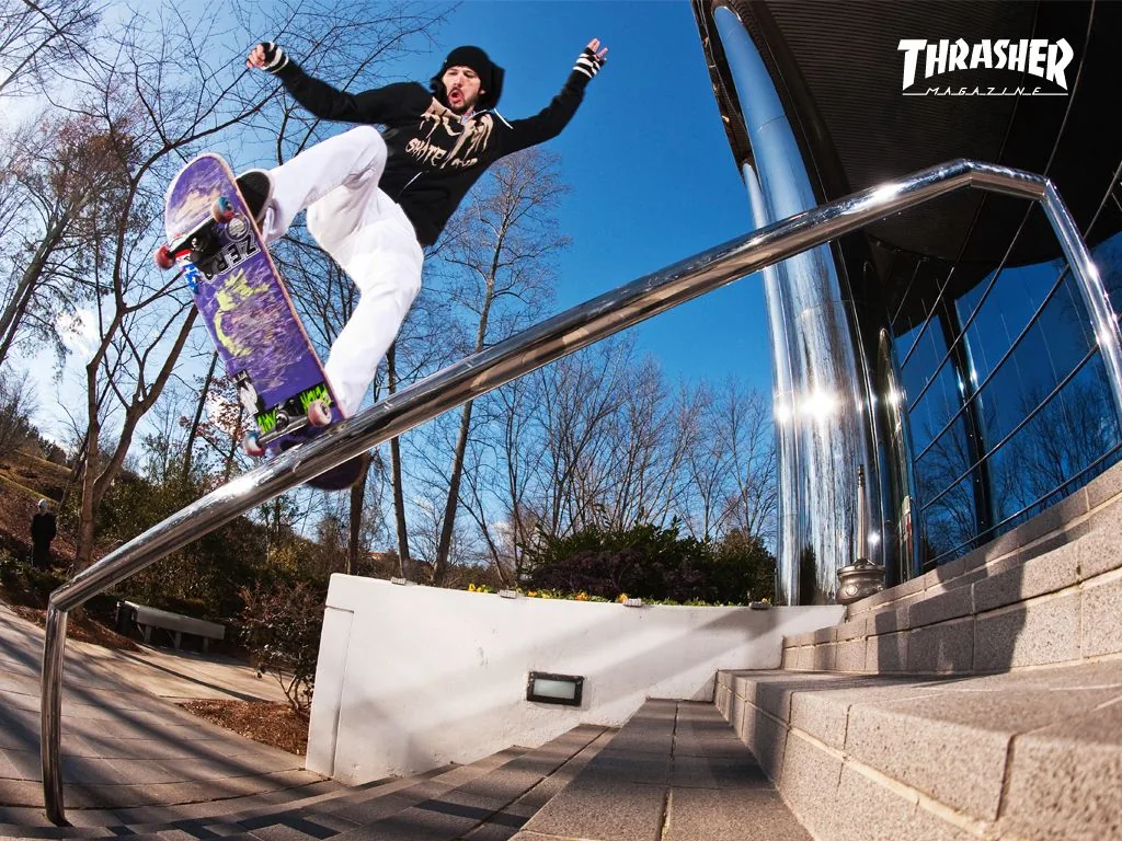 Logo Thrasher fiamme, 800x1067 Verticale, Telefono