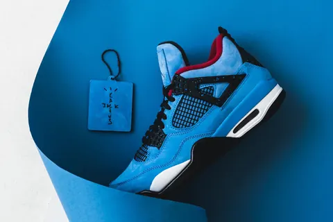 Jordan 4