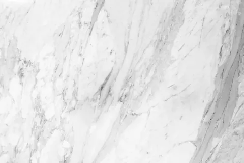 Grigio e bianco