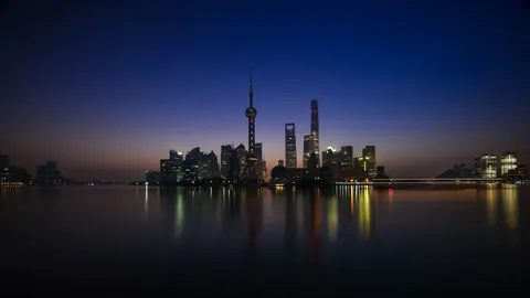 Shanghai di notte
